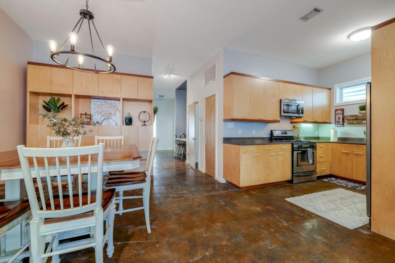 Сasa de vacaciones Southern Charmer-historic District Downtown-front Porch-walk Score 90!!-private Parking-1 Minute To Forsyth Park *