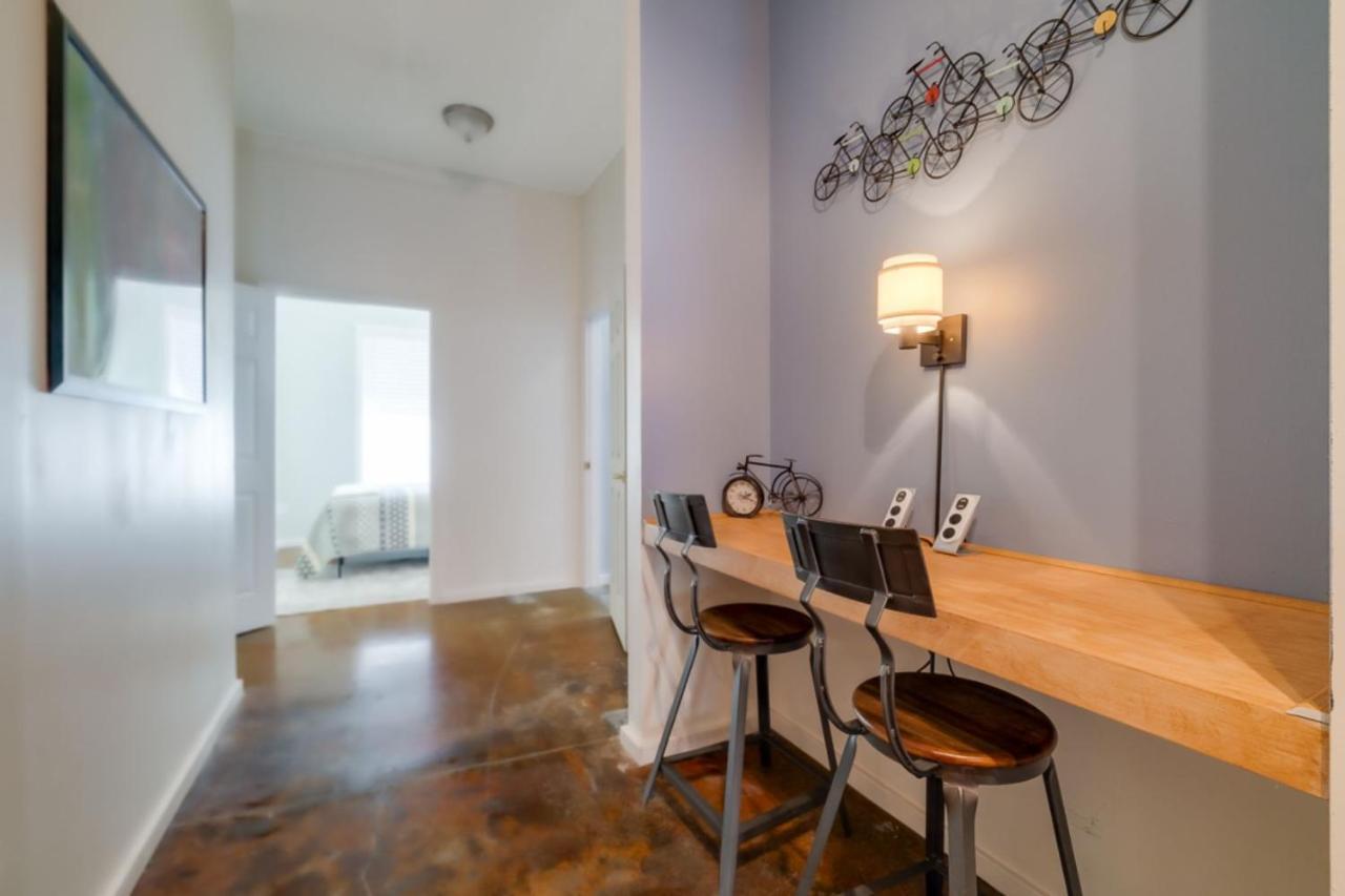 Сasa de vacaciones Southern Charmer-historic District Downtown-front Porch-walk Score 90!!-private Parking-1 Minute To Forsyth Park Savannah