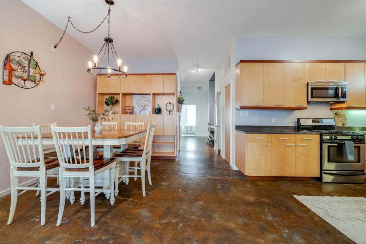 Сasa de vacaciones Southern Charmer-historic District Downtown-front Porch-walk Score 90!!-private Parking-1 Minute To Forsyth Park *
