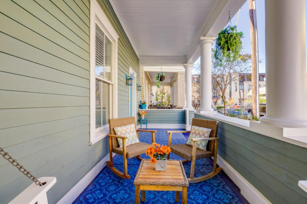 Southern Charmer-historic District Downtown-front Porch-walk Score 90!!-private Parking-1 Minute To Forsyth Park Сasa de vacaciones *
